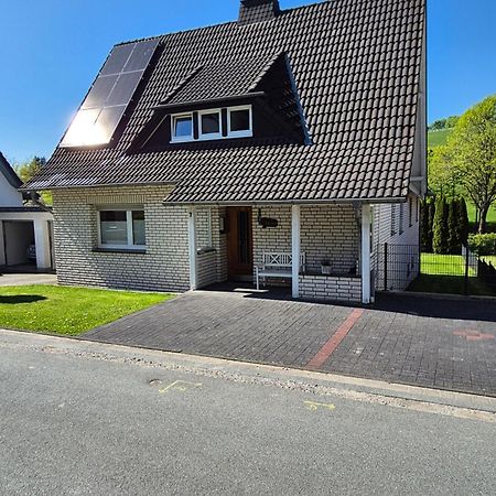 Ferienwohnung Am Fusse Des Eggegebirges 巴特德里堡 外观 照片