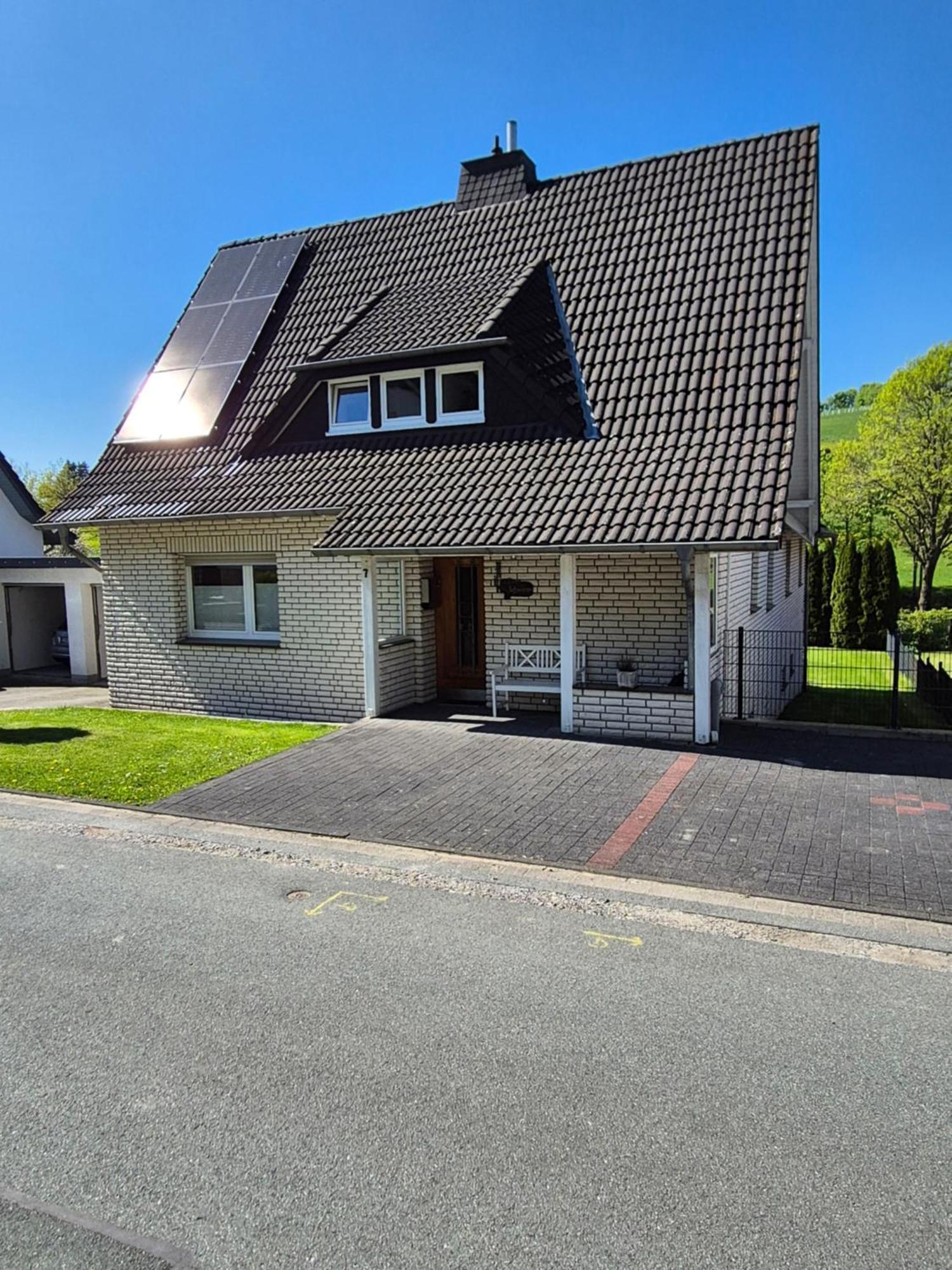 Ferienwohnung Am Fusse Des Eggegebirges 巴特德里堡 外观 照片